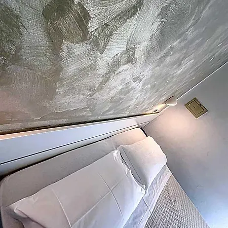 John Hotel 3*
