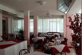 John 3* Римини